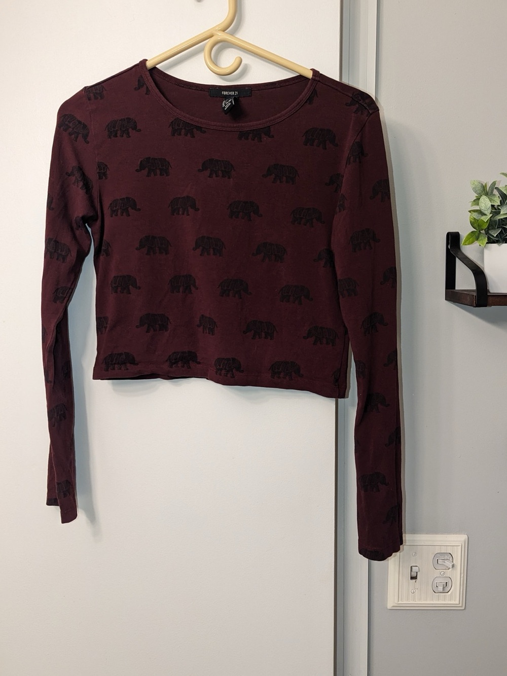 Elephant Patterned Crop Top Long Sleeve